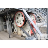 250x1200鄂破一小時產量可達多少噸？YD25